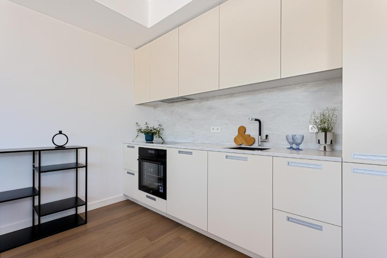 Sea View Family Apt In Unique Kalaranna District Tallinn Bagian luar foto