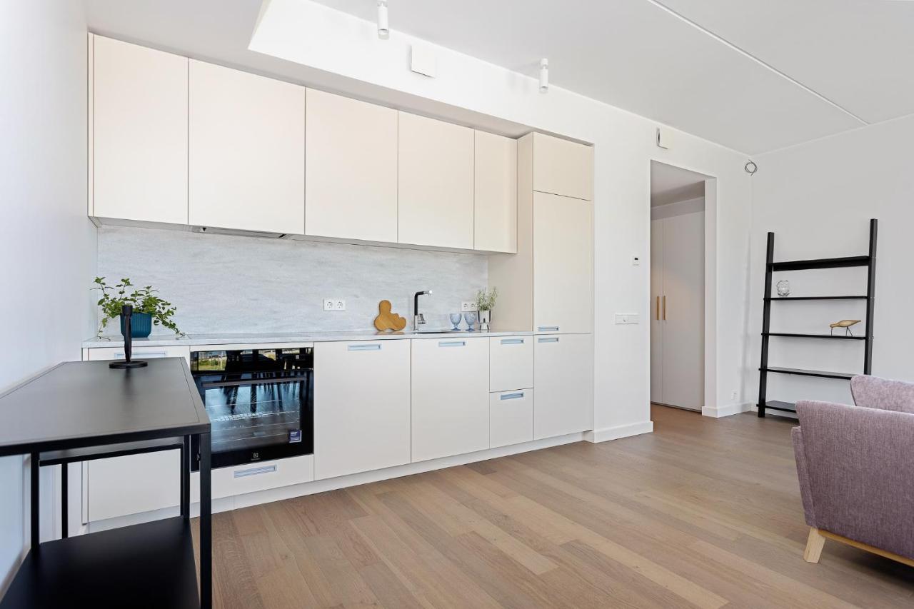 Sea View Family Apt In Unique Kalaranna District Tallinn Bagian luar foto